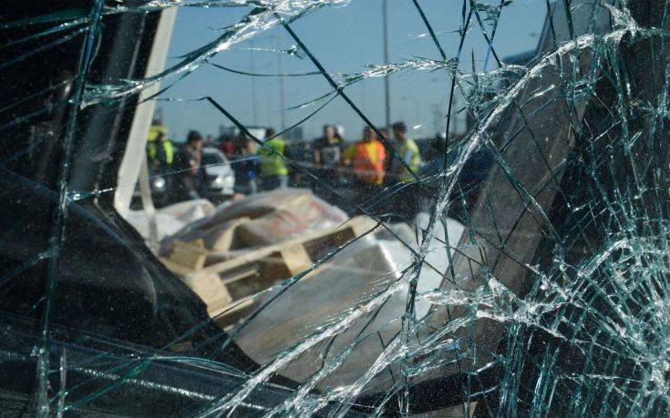 Οδηγός παρέσυρε μηχανή στο κέντρο της Αθήνας και εγκατέλειψε τα θύματα που πέθαναν